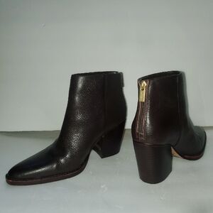 VINCE CAMUTO Brown Leather Ankle Boots Block Heel, Back Zip, Size 8